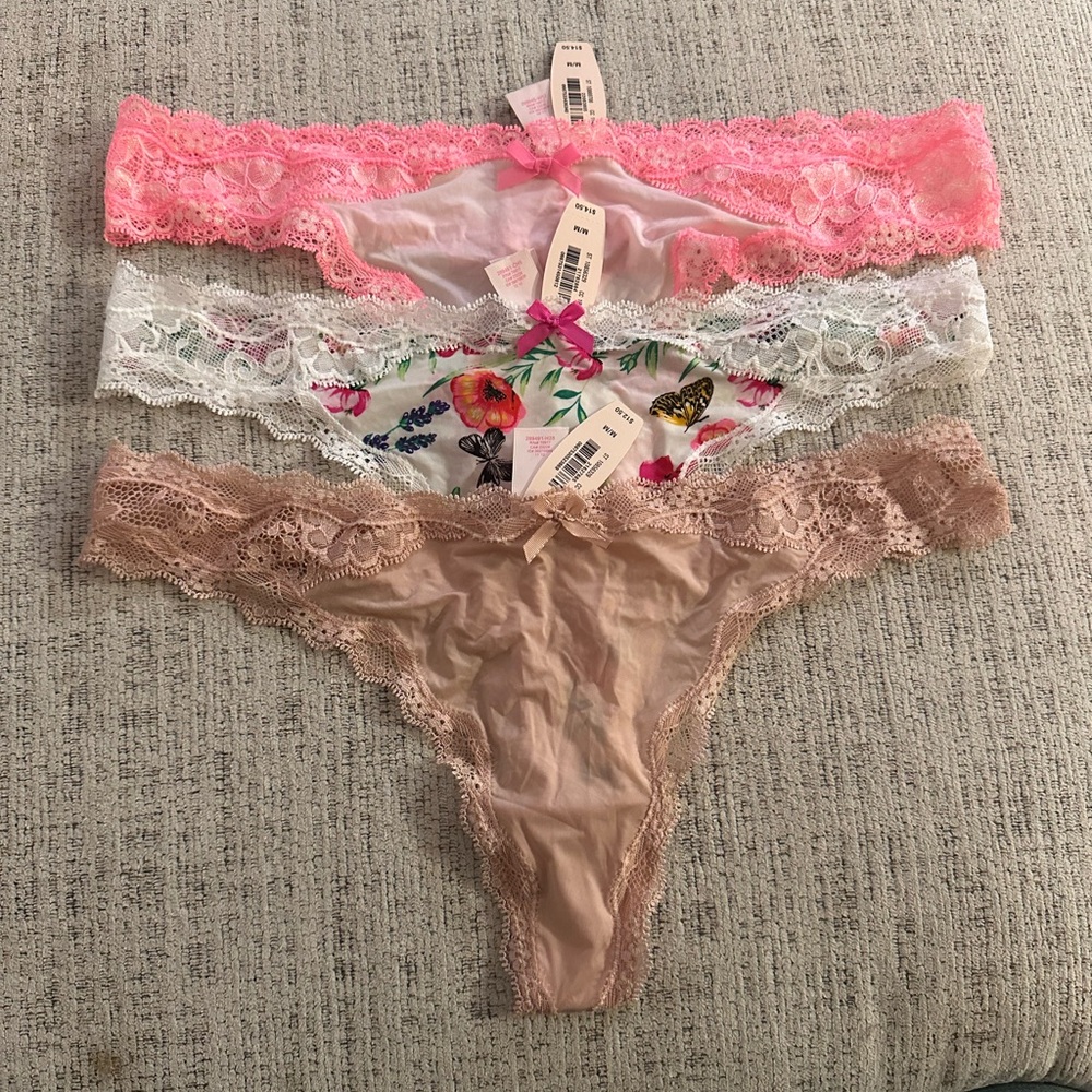 Victoria's Secret Pink and White Lace Panties Set